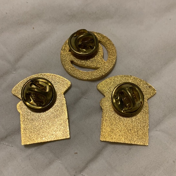 Taco Bell Pins - Picture 3 of 6